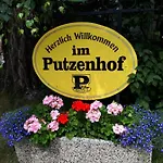 Putzenhof * Großkirchheim