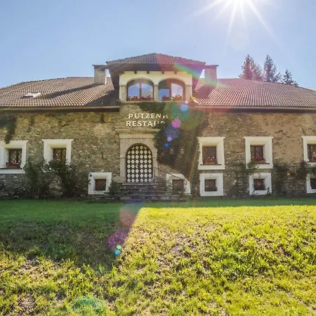 Апартаменты Putzenhof *