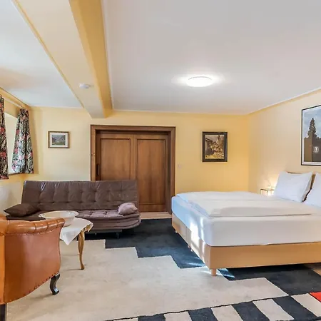 Putzenhof * Großkirchheim