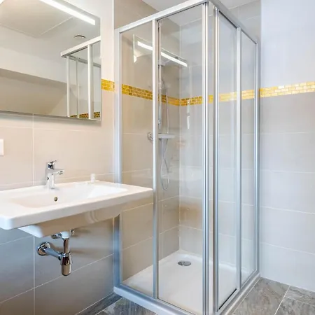 Putzenhof Apartman *